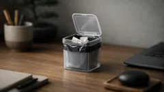 ダイソーのワンタッチ綿棒ケースがデスクの卓上ゴミ箱に化ける使い方