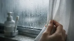 カーテンのカビ取りはこすらないでOK 生地を傷めない3ステップ掃除