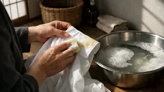 袖口の汚れをこすらず落とす方法 皮脂汚れや黄ばみに効く洗濯前のひと工夫